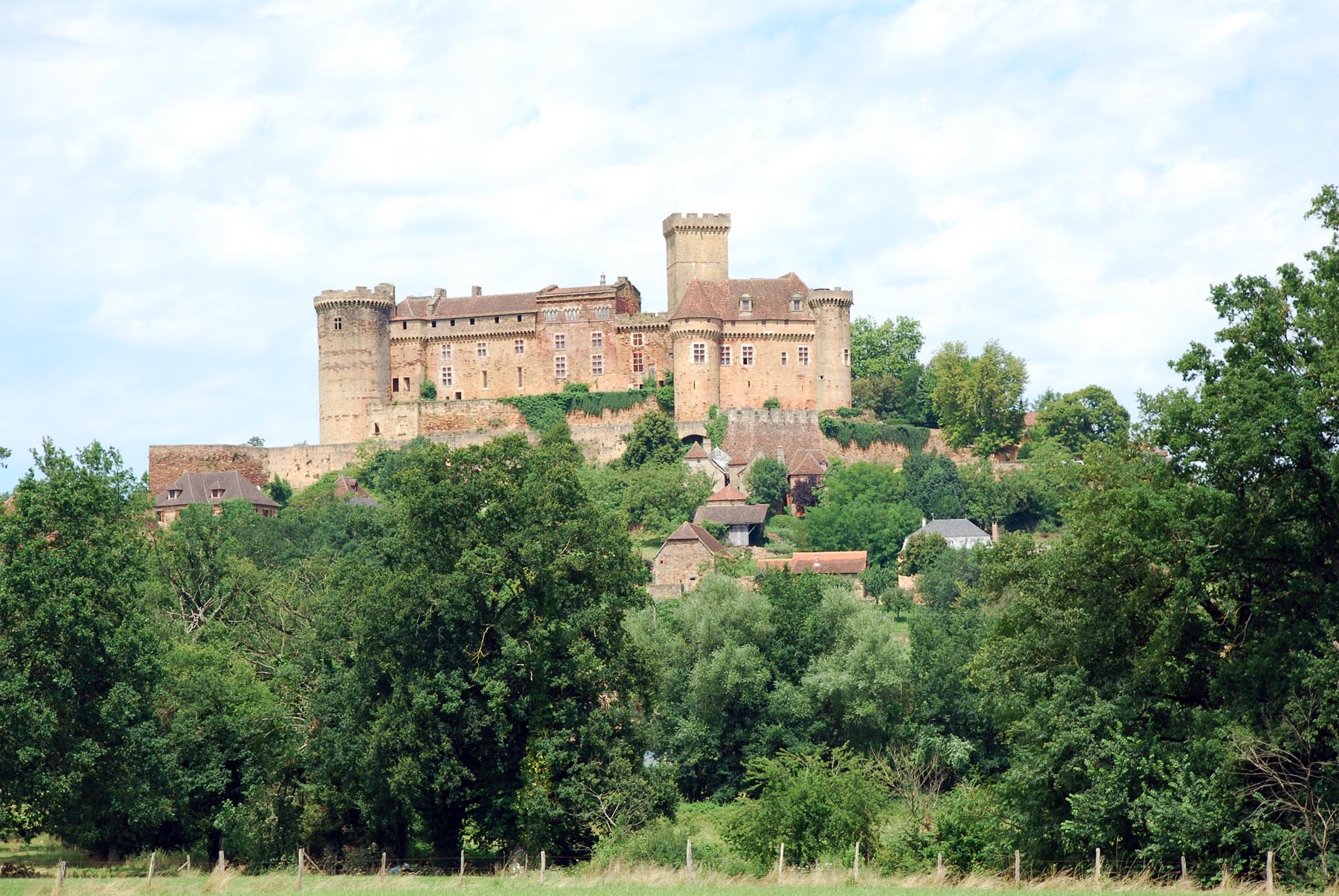 Château de Castelnau-Bretenoux
